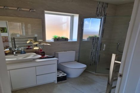 Photo of property in 45 Donegal Park Drive, Flat Bush, Auckland, 2019