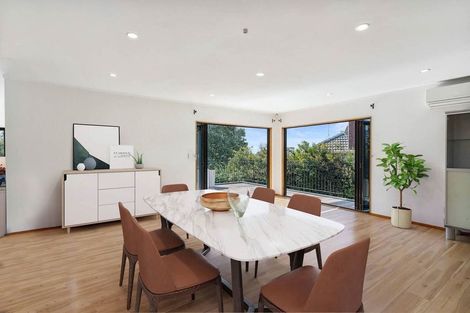 Photo of property in 90 Pah Road, Cockle Bay, Auckland, 2014