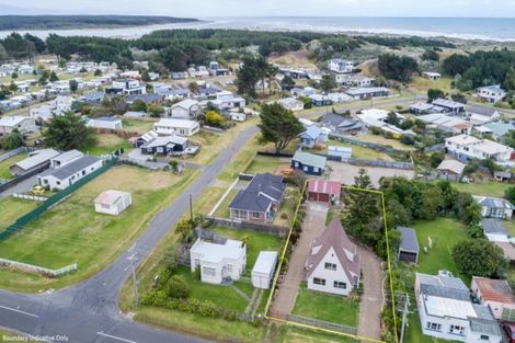 Photo of property in 14 Holben Parade, Foxton Beach, Foxton, 4815