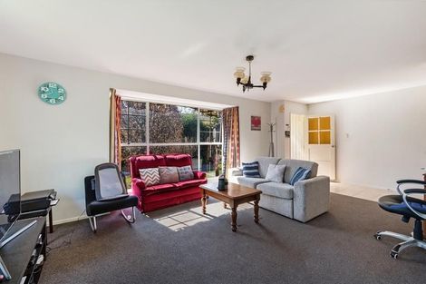 Photo of property in 17 Resolution Place, Bryndwr, Christchurch, 8053