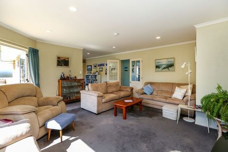 Photo of property in 132 Clawton Street, Westown, New Plymouth, 4310