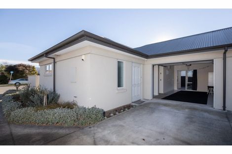 Photo of property in 1/6 Kauri Street, Riccarton, Christchurch, 8041
