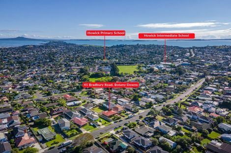 Photo of property in 41 Bradbury Road, Botany Downs, Auckland, 2010