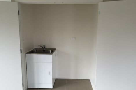 Photo of property in 12 Honour Road, Papakura, 2110