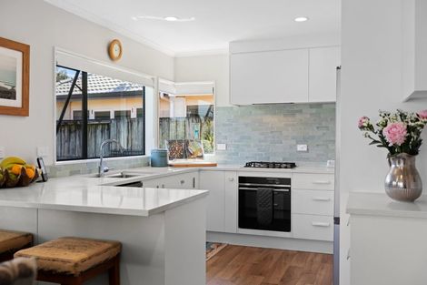 Photo of property in 16a Haven Grove, Papamoa Beach, Papamoa, 3118