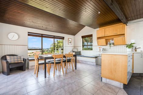 Photo of property in 86 Tweed Road, Papakowhai, Porirua, 5024