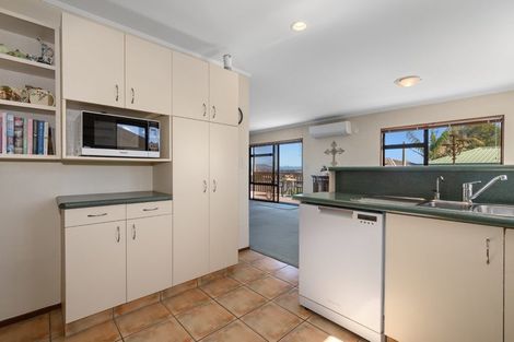 Photo of property in 15 Philomel Crest, Welcome Bay, Tauranga, 3112