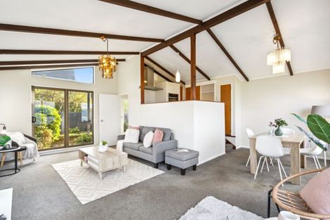 Photo of property in 20 Gurkha Crescent, Khandallah, Wellington, 6035