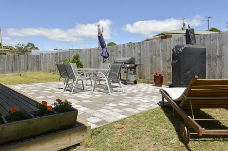 Photo of property in 8a Windsor Road, Bellevue, Tauranga, 3110
