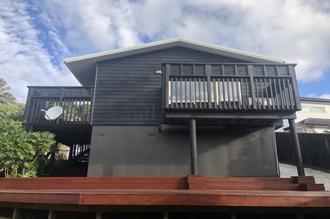 Photo of property in 7 Tobago Place, Sunnynook, Auckland, 0620