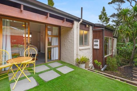 Photo of property in 16 Langstone Place, Chatswood, Auckland, 0626