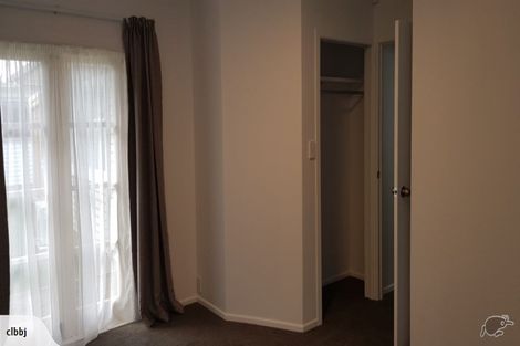 Photo of property in 32 Roberts Road, Te Atatu South, Auckland, 0610