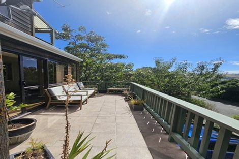 Photo of property in 141 Kahu Road, Paremata, Porirua, 5024