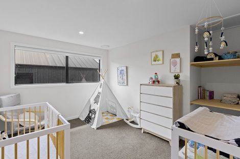 Photo of property in 28 Mcadam Drive, Jacks Point, Queenstown, 9371