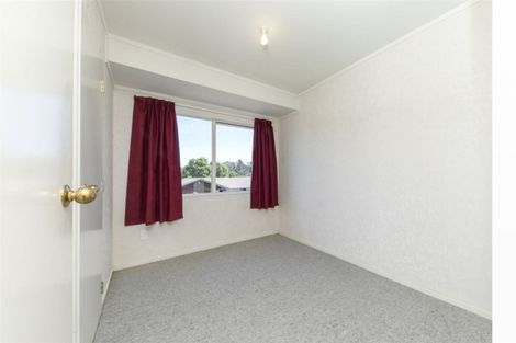 Photo of property in 5 Jacinta Grove, Swanson, Auckland, 0612