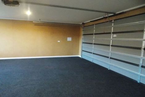 Photo of property in 18 Sardinia Grove, Fitzherbert, Palmerston North, 4410