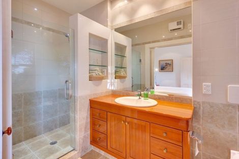 Photo of property in 35 Clifton Road, Hauraki, Auckland, 0622