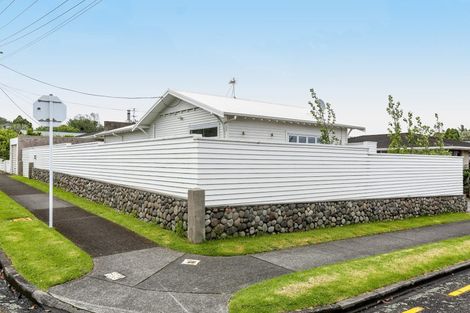 Photo of property in 70 Lemon Street, New Plymouth, 4310