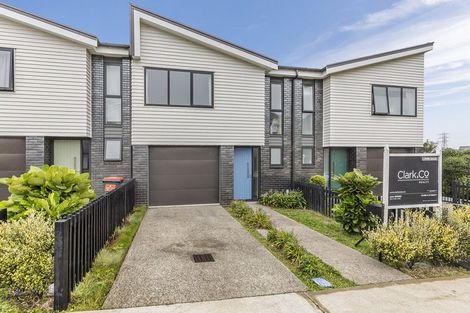 Photo of property in 28 Holystone Road, Whitby, Porirua, 5024