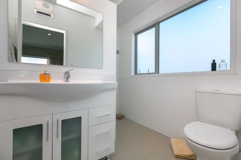 Photo of property in 44a Ainslee Street, Highlands Park, New Plymouth, 4312