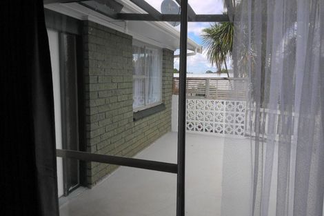 Photo of property in 53 Great South Road, Papakura, 2110