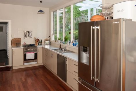 Photo of property in 134 Hackthorne Road, Cashmere, Christchurch, 8022