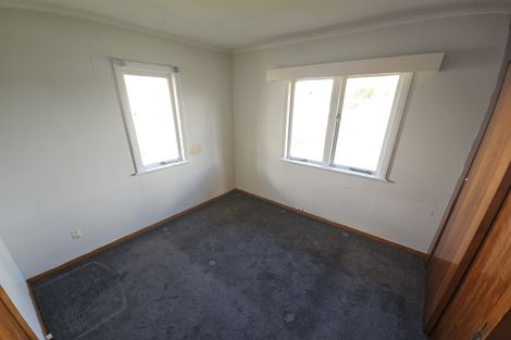 Photo of property in 17 Sutton Crescent, Papakura, 2110