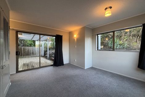 Photo of property in 40 Halswater Drive, Churton Park, Wellington, 6037