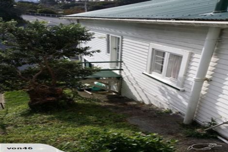 Photo of property in 75 Todman Street, Brooklyn, Wellington, 6021