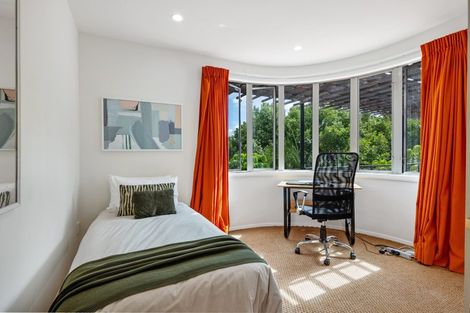 Photo of property in 1 Marine Parade, Herne Bay, Auckland, 1011