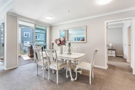 Photo of property in 102 Eaves Bush Parade, Orewa, 0931