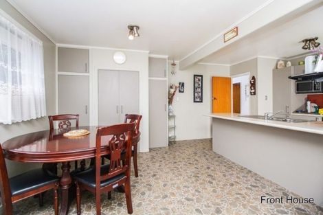 Photo of property in 10 Johnston Road, Mount Wellington, Auckland, 1060