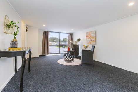 Photo of property in 2b Roys Road, Weymouth, Auckland, 2103