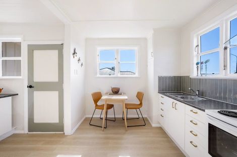 Photo of property in 120 Middleton Road, Corstorphine, Dunedin, 9012