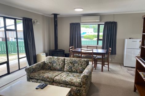 Photo of property in 1d Wakelin Street, Carterton, 5713