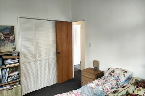 Photo of property in 38 Larchmont Grove, Totara Park, Upper Hutt, 5018