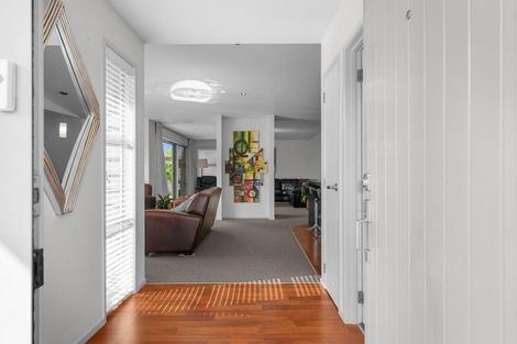 Photo of property in 377 One Tree Point Road, One Tree Point, 0118