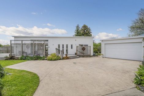 Photo of property in 50 Kupe Drive, Whitianga, 3510