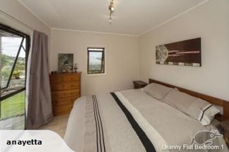 Photo of property in 145 Weatherly Road, Torbay, Auckland, 0630