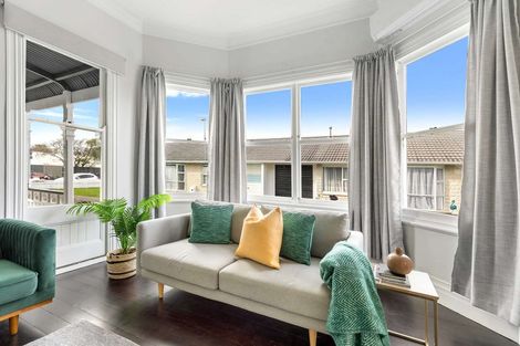 Photo of property in 51 Bath Street, Levin, 5510