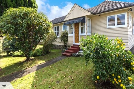 Photo of property in 2/10 Liverpool Street, Papakura, 2110