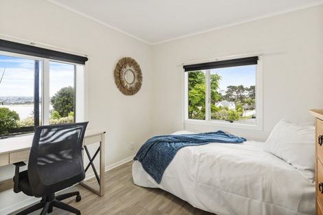 Photo of property in 36 Telstar Place, Beach Haven, Auckland, 0626