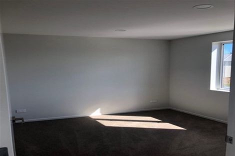 Photo of property in 2 Riroriro Close, Crofton Downs, Wellington, 6035