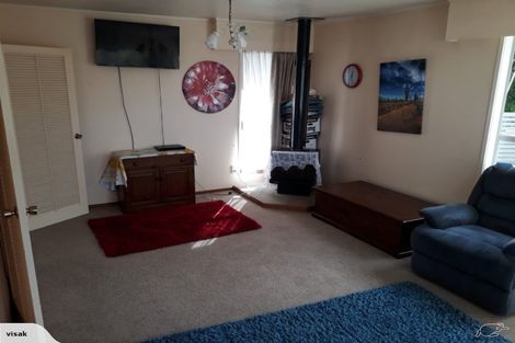 Photo of property in 43 Walworth Avenue, Pakuranga Heights, Auckland, 2010