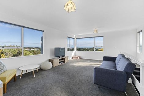 Photo of property in 49 Queens Road, Glen Avon, New Plymouth, 4312