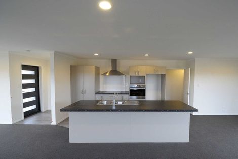 Photo of property in 48 Shillingford Boulevard, Rolleston, 7615