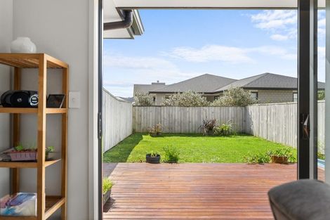 Photo of property in 13 Leebank Crescent, Riverhead, 0820