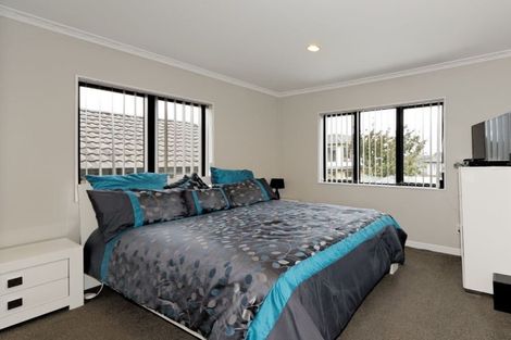 Photo of property in 14 Bradnor Meadows Drive, Swanson, Auckland, 0612