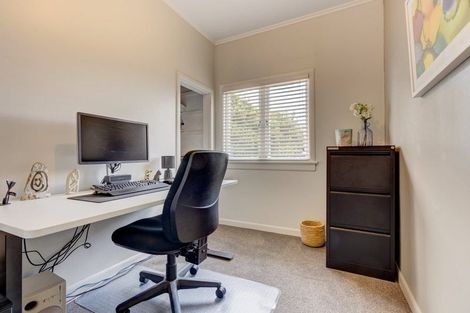 Photo of property in 16 Cairnfield Road, Kensington, Whangarei, 0112
