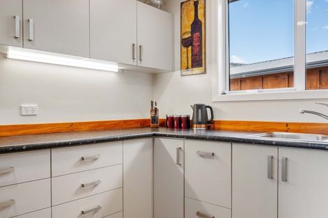 Photo of property in 2d Alpha Street, Cromwell, 9310